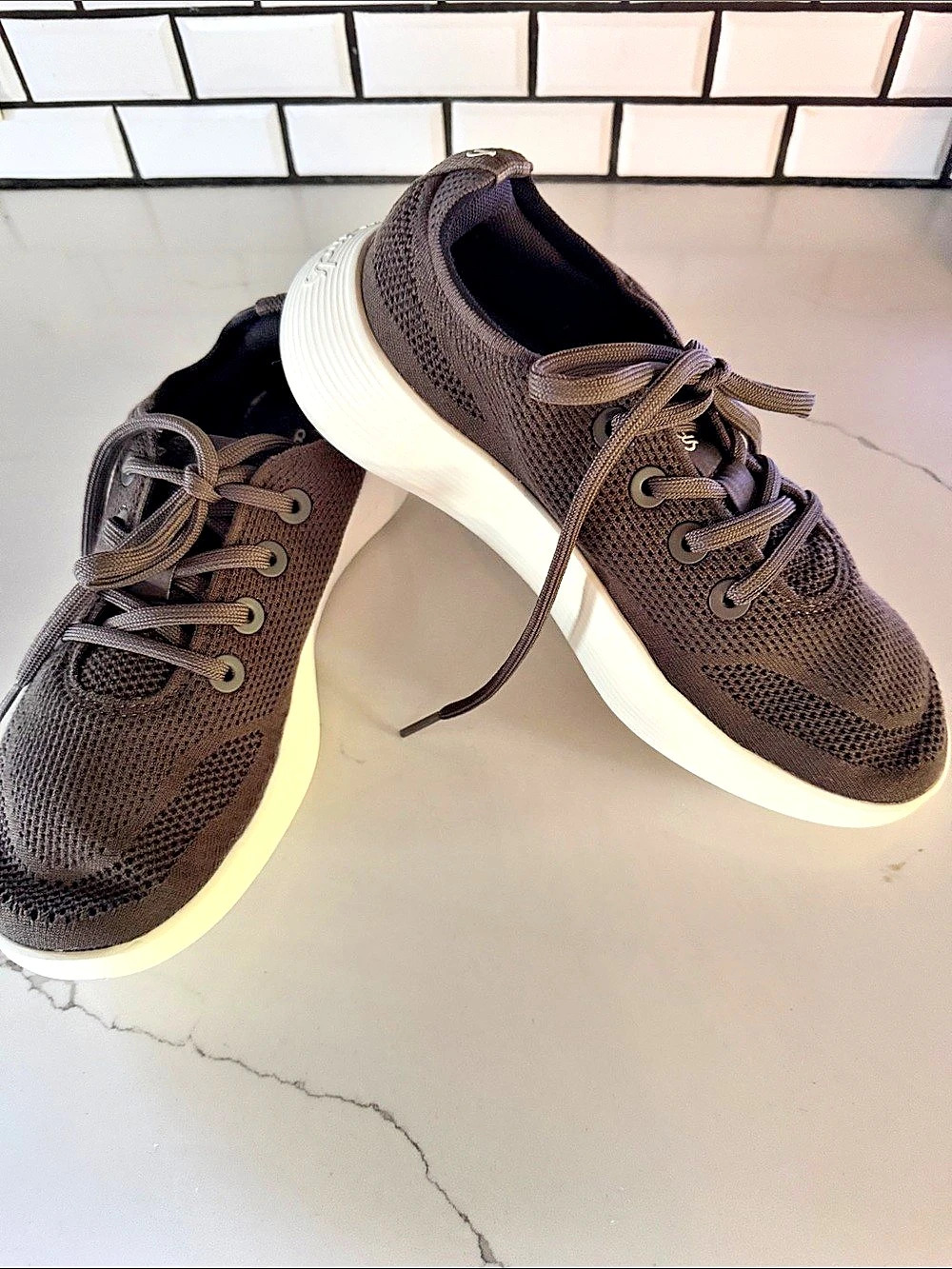 Allbirds Tree Runner Go, Women’s Sz 9 Brown Knit Sneakers NEAR NEW CONDITION